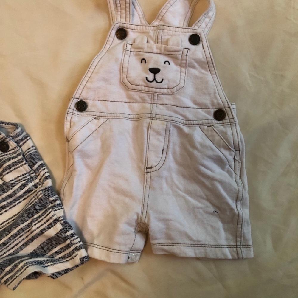 9 month 7 pc bundle ! - Picture 7 of 8